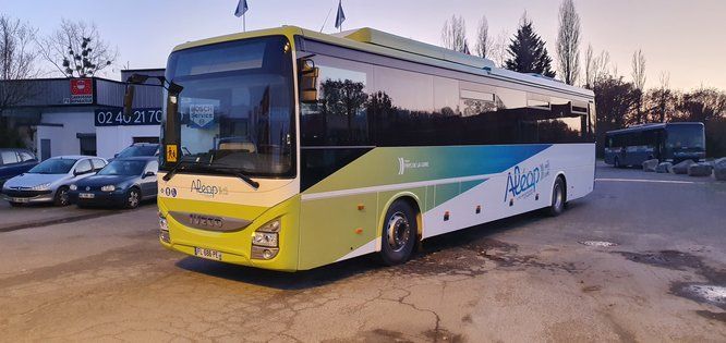 Un car GNV de ligne régulière en Mayenne 