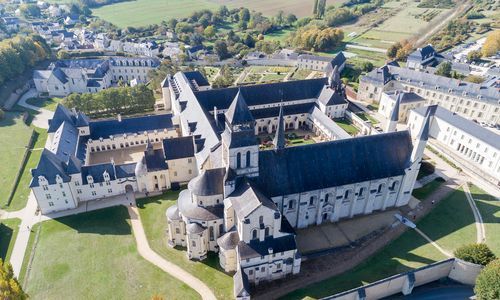 Vue aérienne de l'abbaye de Fontevraud